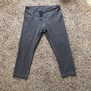 Lululemon • Cropped Pant